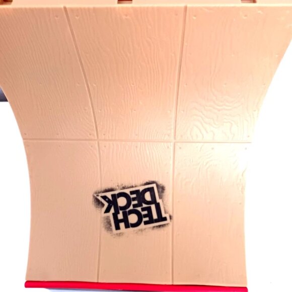 Tech Deck Fingerboard  Halfpipe Ramp Set of 2 No Connectors - Picture 3 of 8